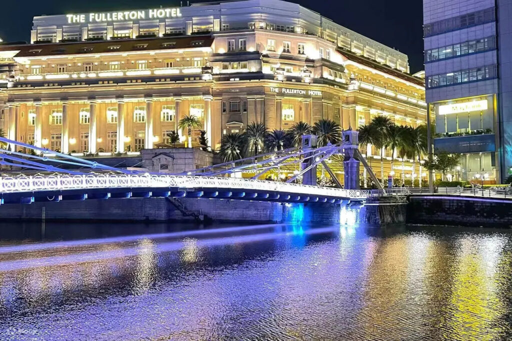 Singapore Rive Cruise Fullerton Hotel