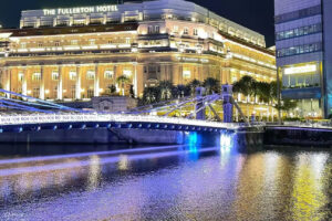 Singapore Rive Cruise Fullerton Hotel