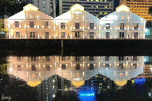 Singapore River Cruise Night view